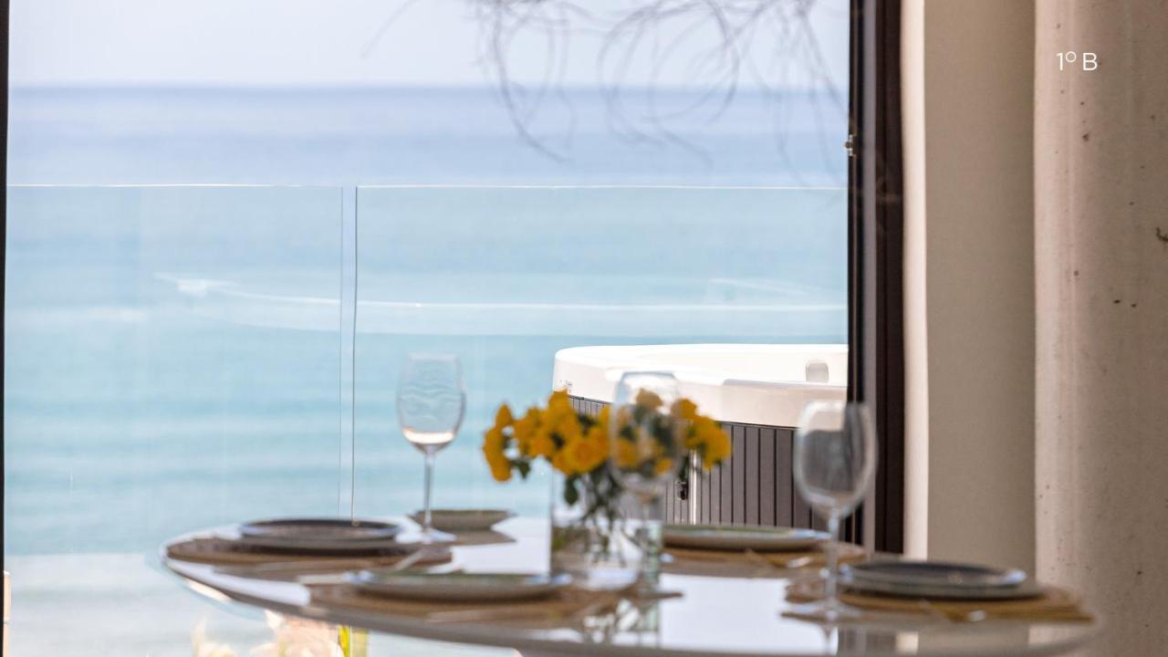 Higueron Rental Beach Club Suites Бенальмадена Экстерьер фото