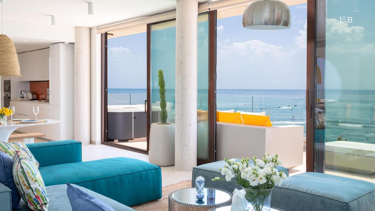 Higueron Rental Beach Club Suites Бенальмадена Экстерьер фото